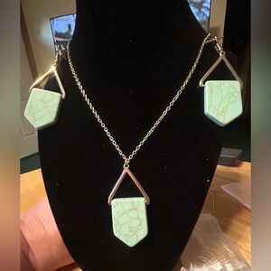 Elegant Plunder Gold and Faux Turquoise Pendant Necklace and Earring Set